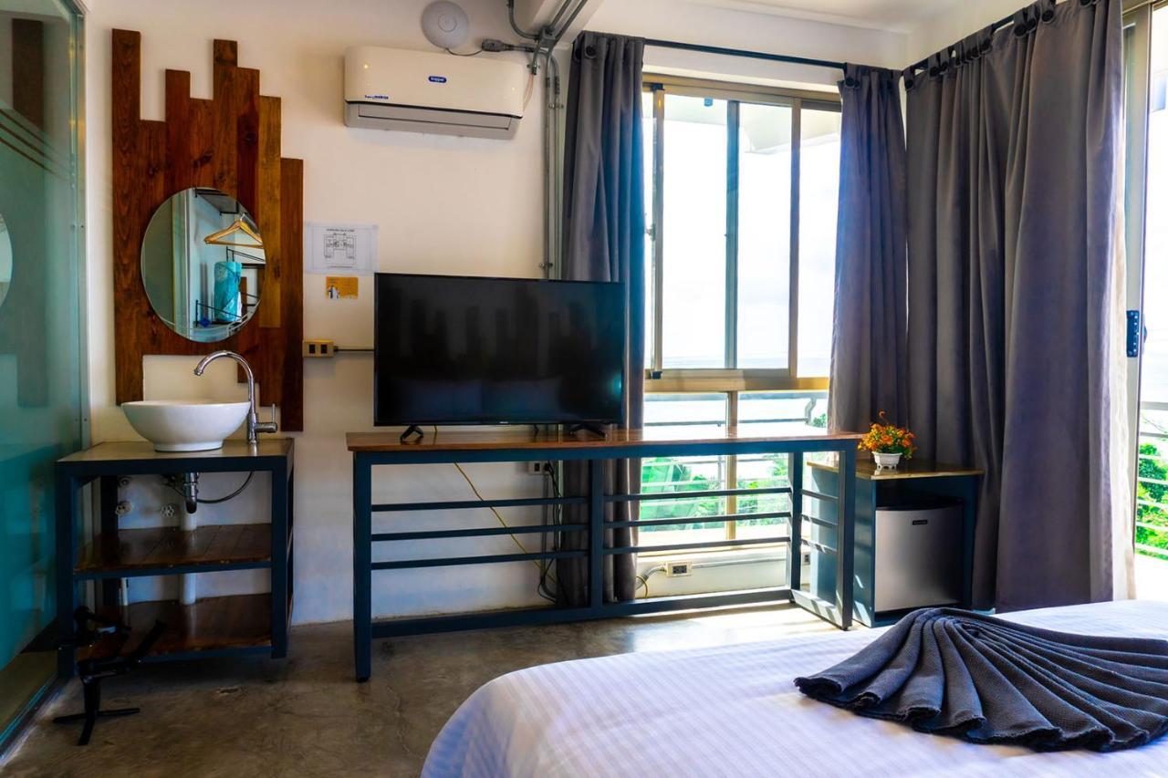 Av Suites Puerto Galera Ngoại thất bức ảnh