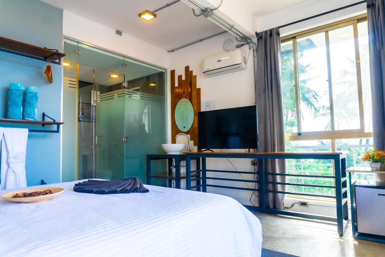 Av Suites Puerto Galera Ngoại thất bức ảnh