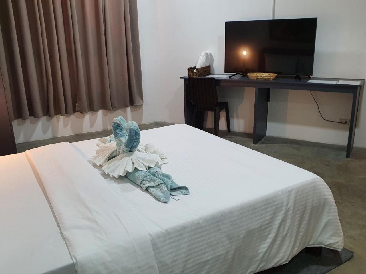 Av Suites Puerto Galera Ngoại thất bức ảnh