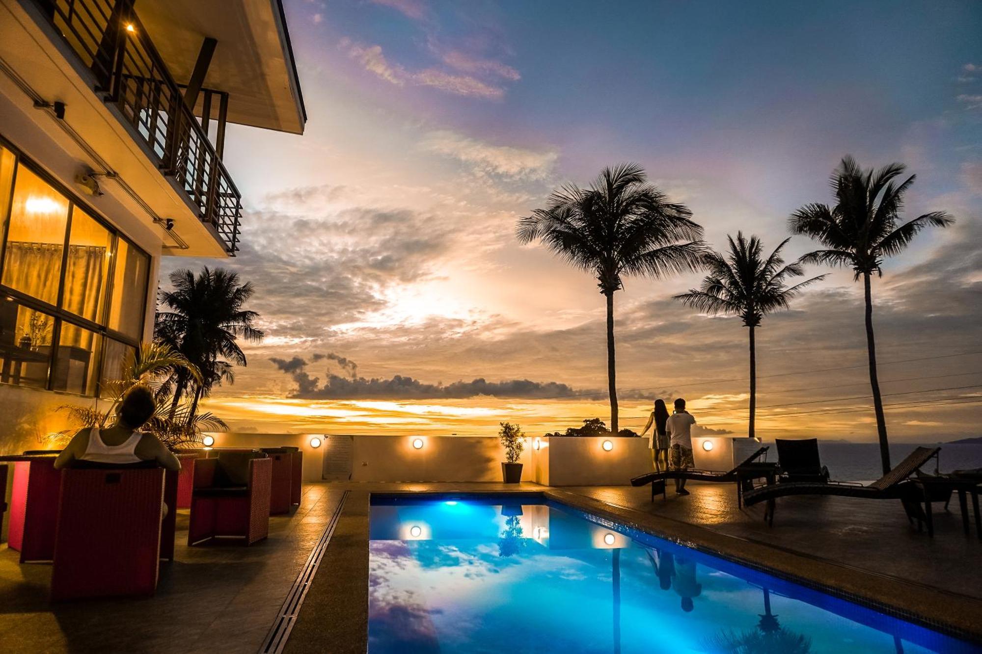 Av Suites Puerto Galera Ngoại thất bức ảnh