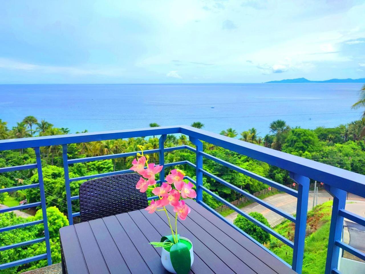 Av Suites Puerto Galera Ngoại thất bức ảnh