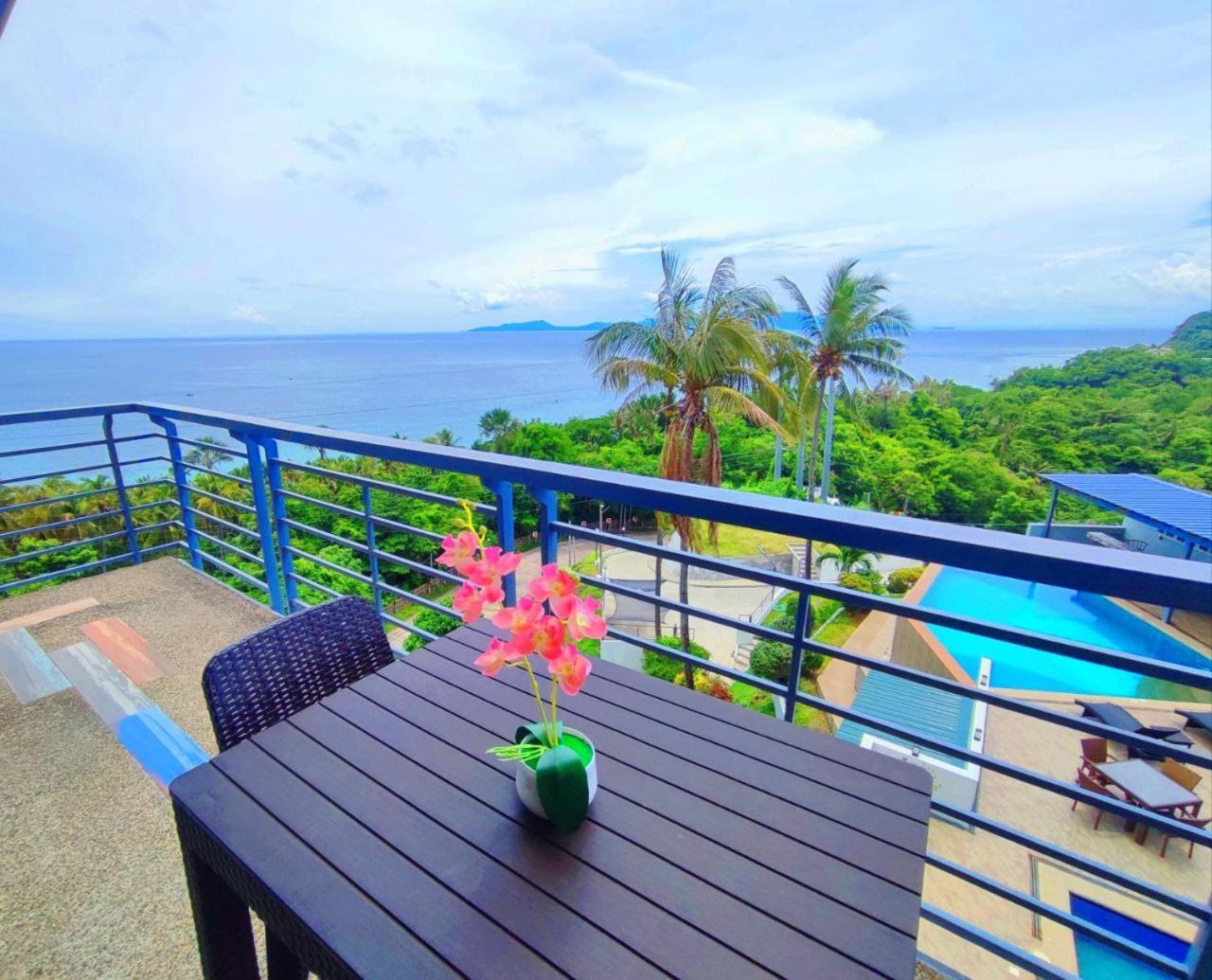 Av Suites Puerto Galera Ngoại thất bức ảnh