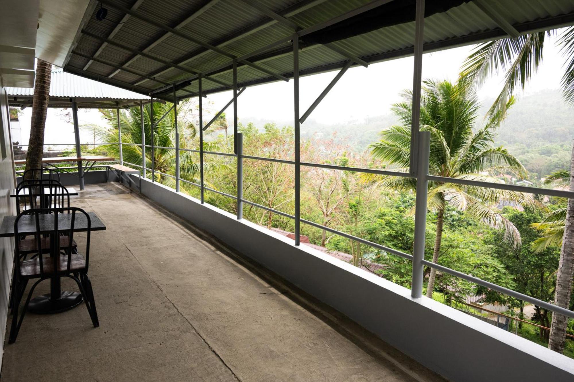 Av Suites Puerto Galera Ngoại thất bức ảnh