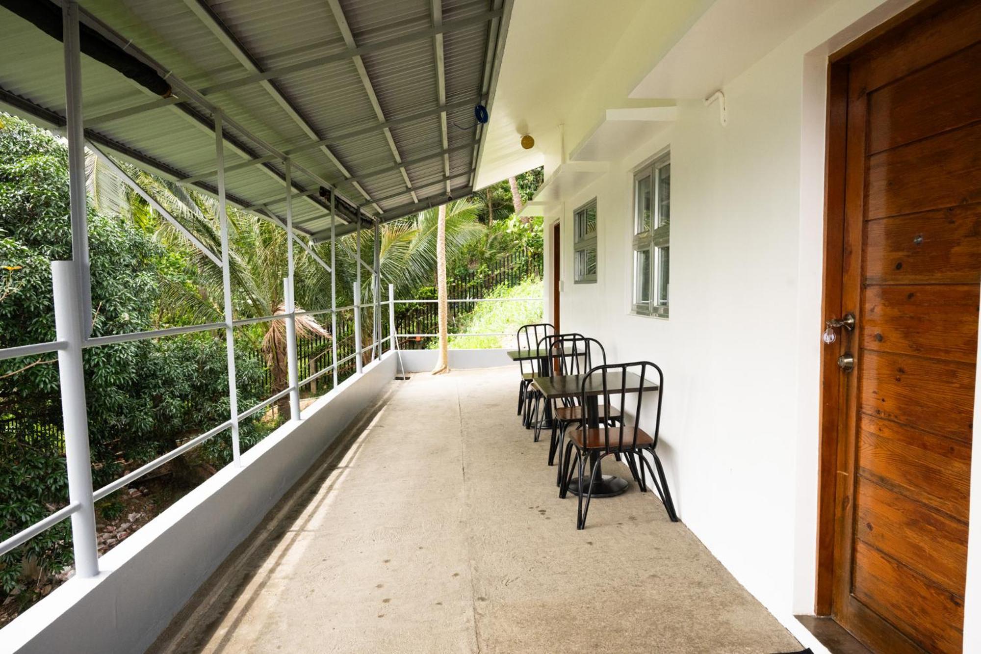 Av Suites Puerto Galera Ngoại thất bức ảnh